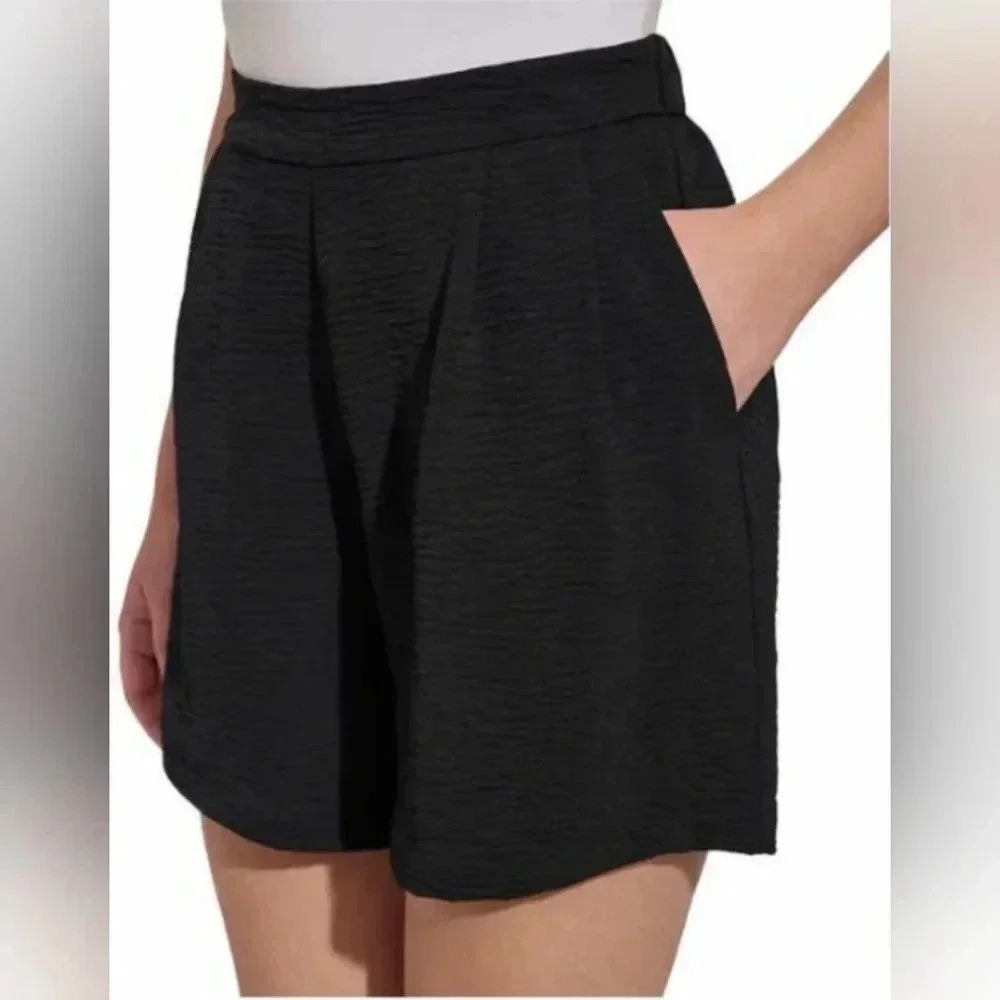 Margaritaville Women's Casual Crinkle Pull On Black Shorts Sz.‎ XS NWT - Picture 2 of 9